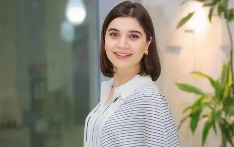 Elnarə Baxış vəzifəsindən ayrıldı