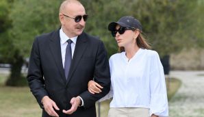 Prezident İlham Əliyev Şamaxıda Pir Ömər Sultan ziyarətgahında aparılan konservasiya işləri ilə tanış olub -    FOTO - YENİLƏNDİ — foto 5